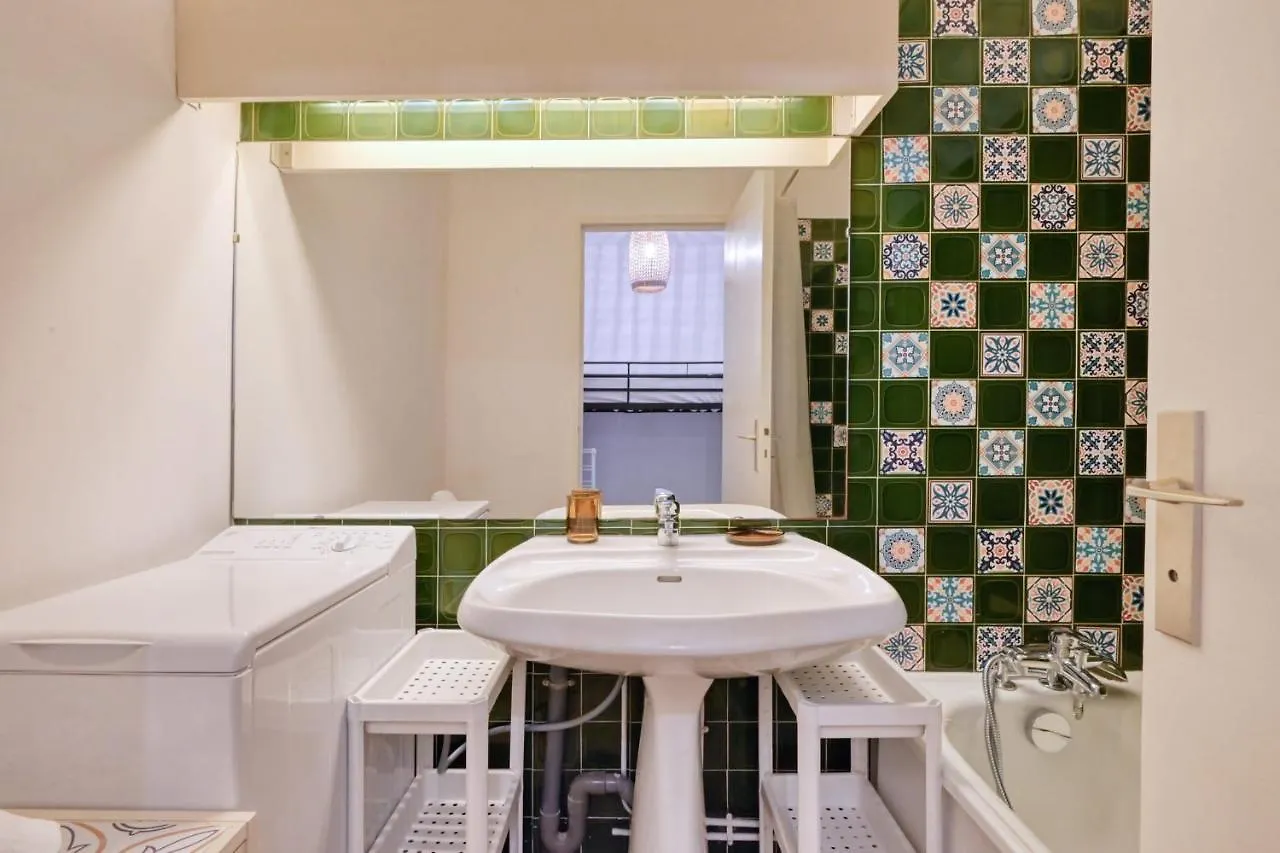 Appartement Charming Studio In Cassis With Sea View And Swimming Pool